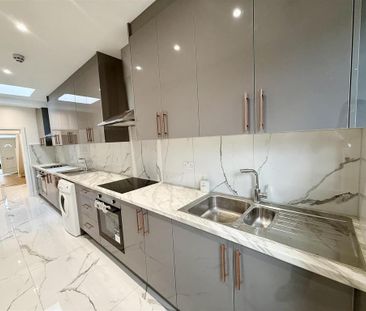 1 bedroom in a house share to rent - Photo 6