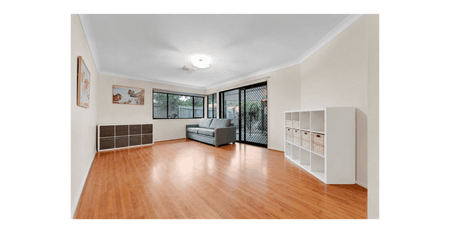 Spacious Family Living in the Heart of Redland Bay! - Photo 2