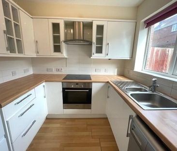 2 bedroom semi-detached house to rent - Photo 4