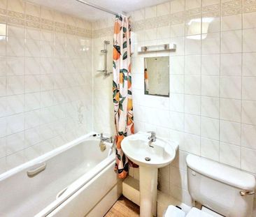 2 bed apartment to rent in NE2 - Photo 6