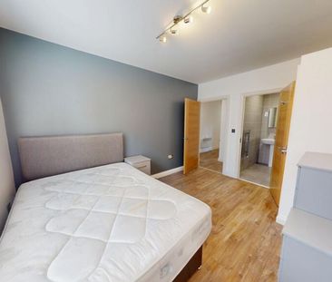 2 bedroom flat to rent - Photo 5