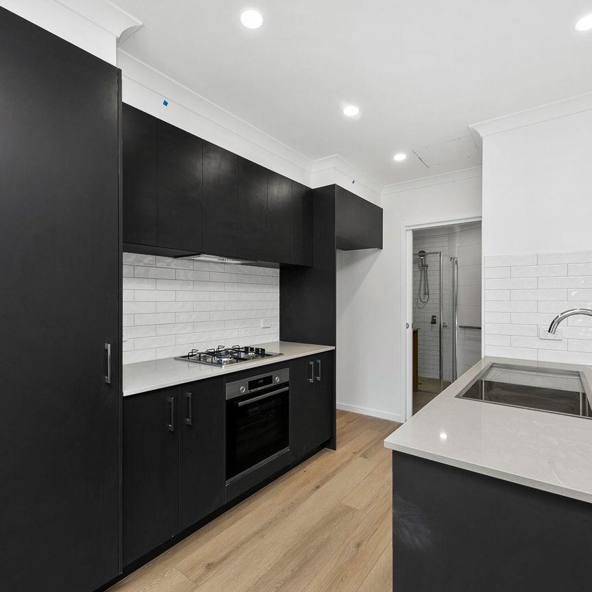 13&14/2 Howard Court, Clayton - Photo 1