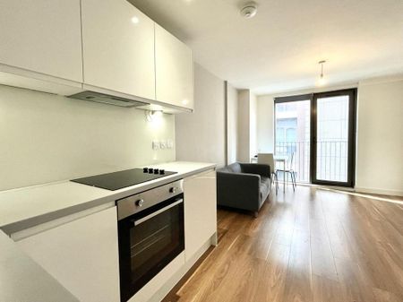 1 bedroom flat to rent - Photo 2