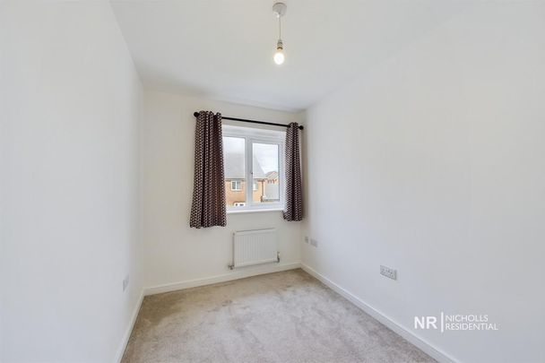 3 bedroom semi-detached house to rent - Photo 1