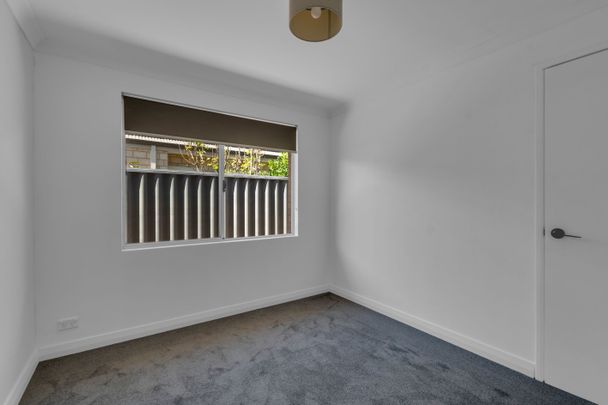 Large 4 x 3 Family Home in Shoalwater - Photo 1