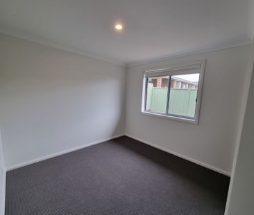 Modern Home - Photo 6