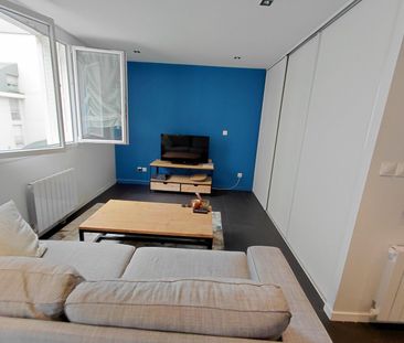Location Appartement 2 pièces 62m² VILLEURBANNE 69100 - Photo 2