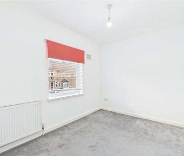 Arrowsmith Road, Chigwell, Essex, IG7 - Photo 4