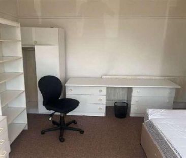 Brassey Road, Winton, Bournemouth, BH9 - Photo 2