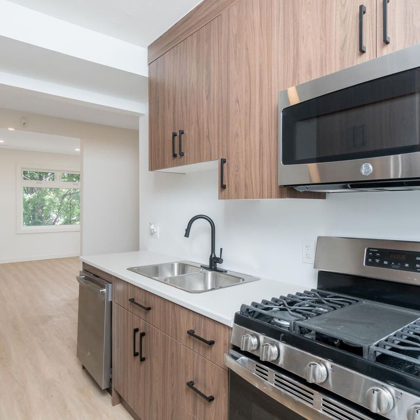 For Lease - 127 Victoria Avenue Unit# 6, Hamilton, Ontario - Photo 1