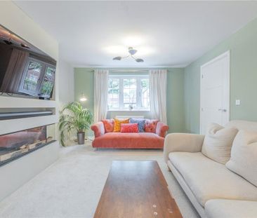 5 bedroom detached house to rent - Photo 1