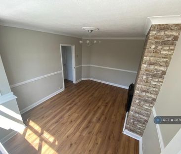 2 bedroom semi-detached house to rent - Photo 2