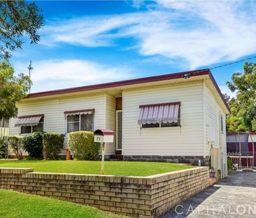 TIDY THREE BEDROOM HOME - Photo 4