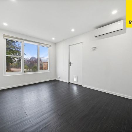 Updated and well-designed family home in a great location - Photo 3