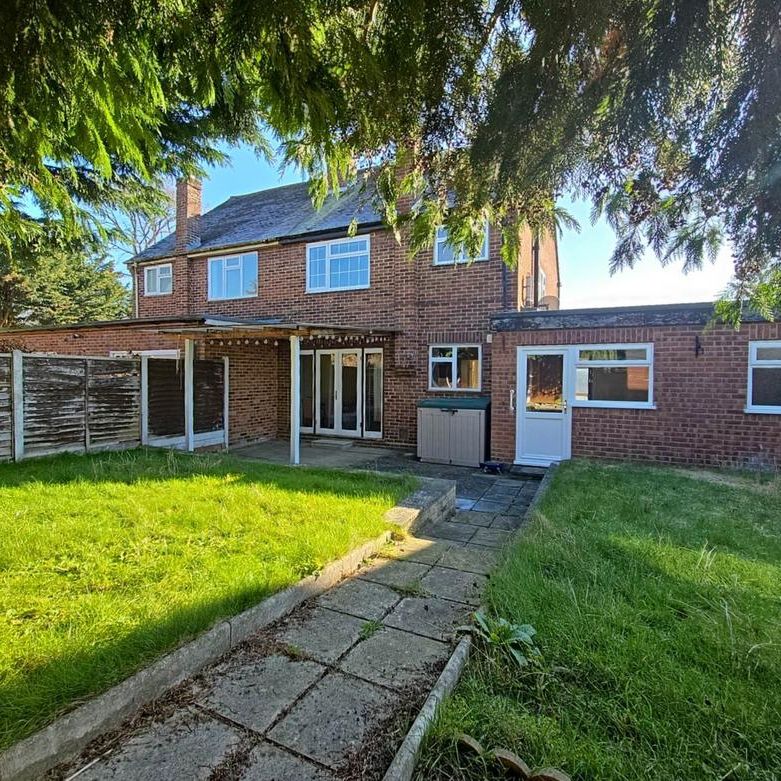 5 bedroom semi-detached house to rent - Photo 1