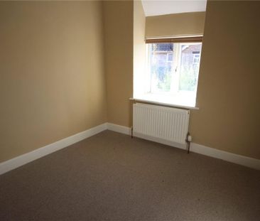 2 bedroom cottage to rent - Photo 1