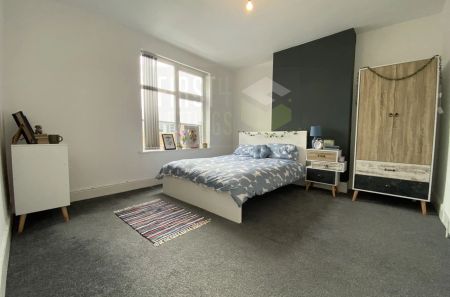 Wordsworth Road, Clarendon Park, Leicester, LE2 - Photo 2