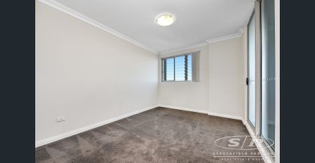 Terrace Apartment, PARK TOWER - Photo 3