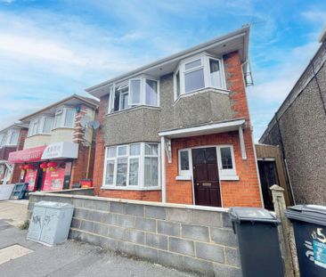 4 Bedroom House To Rent in Winton - £1,850 pcm Tenancy Info - Photo 4