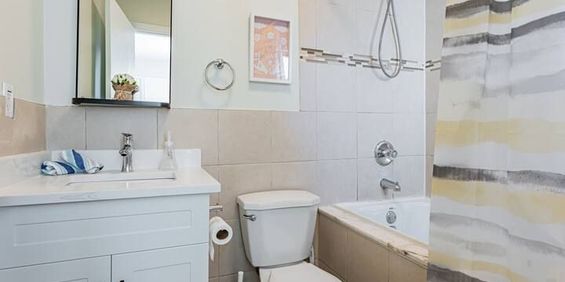 For Lease - 47 Greendale Avenue Unit# Upper, Toronto, Ontario - Photo 3