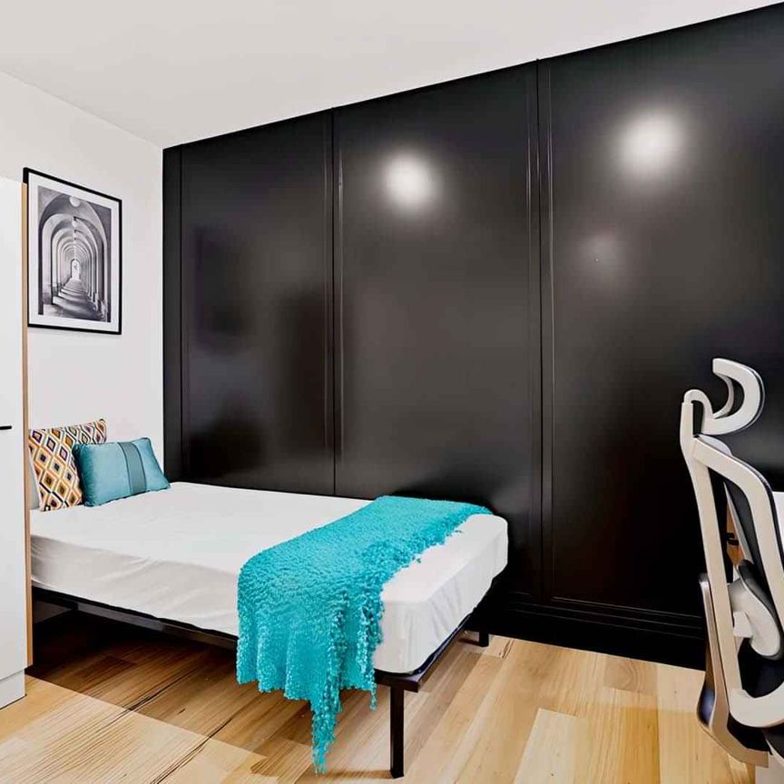 2 Bed Apartment Silver - Photo 1