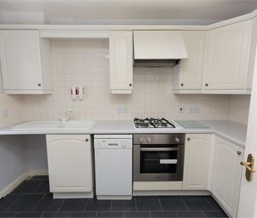 2 bedroom end of terrace house to rent - Photo 4