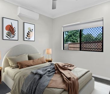 Executive home in quiet culdesac - Photo 1