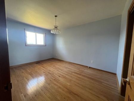 For Lease - 61 Marilake Drive, Toronto, Ontario - Photo 3