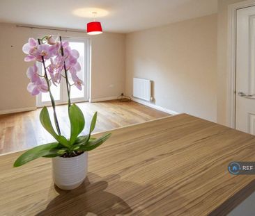 4 bedroom terraced house to rent - Photo 3