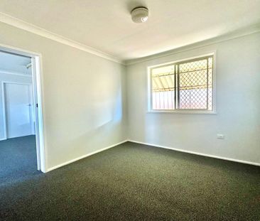 SOUTH TAMWORTH - Tidy One Bedroom Unit - Photo 4