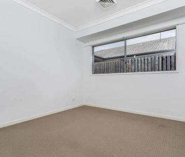 Modern, Low-Maintenance Living in a Prime North Lakes Location - Photo 5