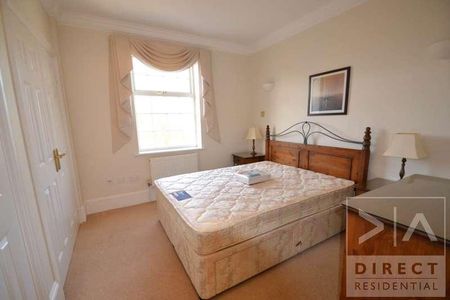 Chadwick Place, Surbiton, KT6 - Photo 2