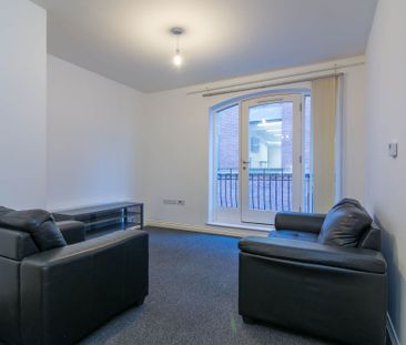 305 Saint Anne's Square, Albert Court, 7 Edward Street, Belfast, BT... - Photo 4