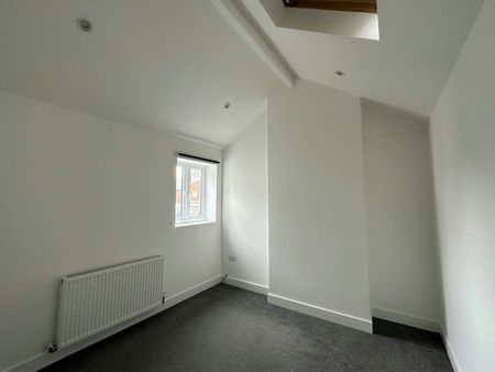 Flat to rent on - Photo 4