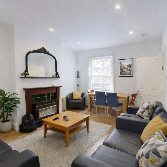 5 bedroom terraced house to rent - Photo 1
