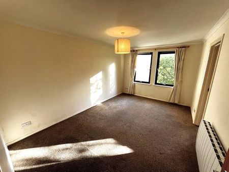 110 Headland Court, AB10 7HW, Aberdeen - Photo 3