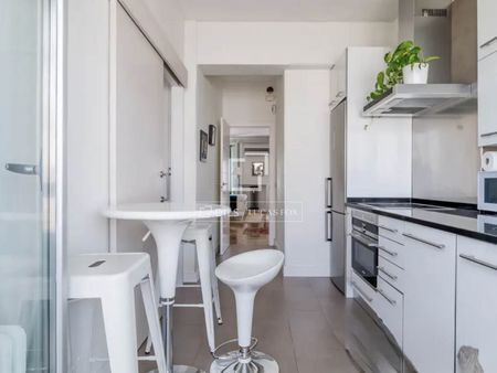 Excellent 3 Bedroom apartment for rent in Castellana, Madrid - Photo 3