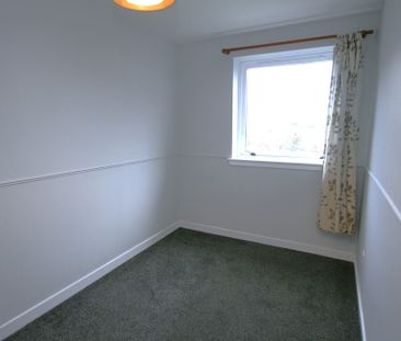 3 Bed Unfurnished Apartment, Balcurvie Road, Provanhall – Available... - Photo 5
