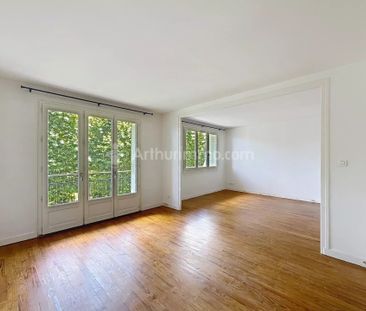 Location Appartement 3 pièces 92m² CHAMALIERES 63400 - Photo 2