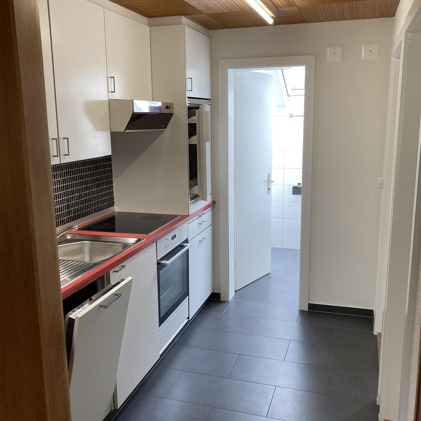 Zentral gelegene 3 1/2 Zi-Wohnung zu vermieten - Photo 1