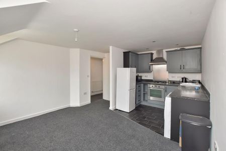 2 bedroom flat to rent - Photo 5