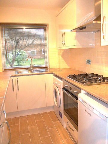 1 bedroom flat to rent - Photo 3