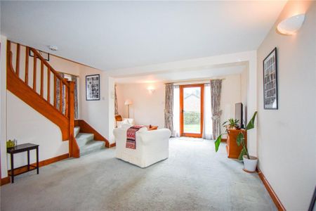 2 bedroom end of terrace house to rent - Photo 4