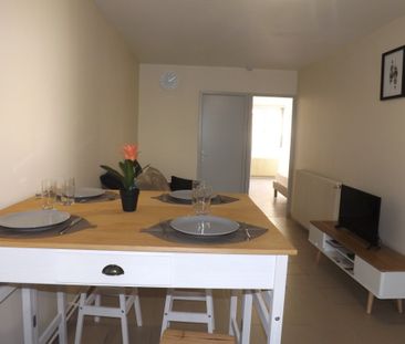 Location Appartement 4 pièces 55m² ST OMER 62500 - Photo 3
