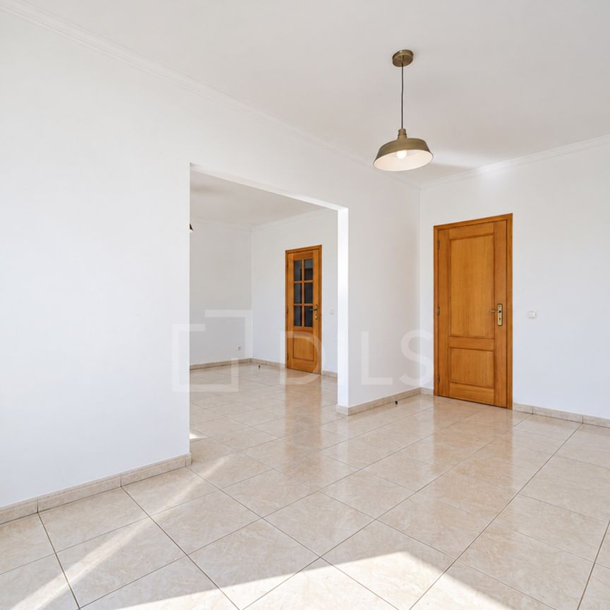 Apartamento T2 para Arrendamento no Patacão, Faro, Algarve - Photo 1
