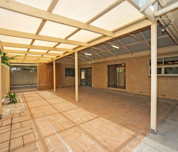 Beautiful Family Home with Solar System - Photo 3