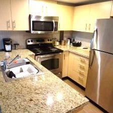 $2,300 / 2br – 805ft2 – River view! Beautiful 2 bedroom + 1 bath in New Westminster (QC16) - Photo 2