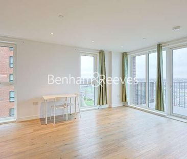 Iris House, Cedrus Avenue, UB1 - Photo 6