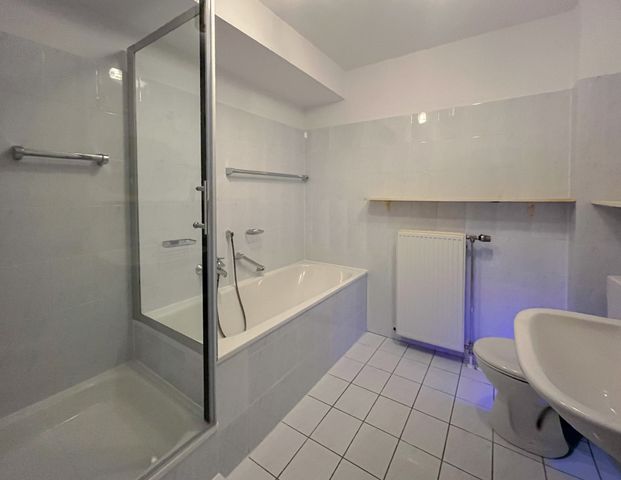 Barrierefreie 3-Zimmer-Wohnung mit zwei Balkonen und Tiefgaragenstellplatz in Zentrumnähe! - Foto 1