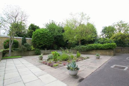 0 Bedroom Studio, Carlton Drive, Putney - Photo 4